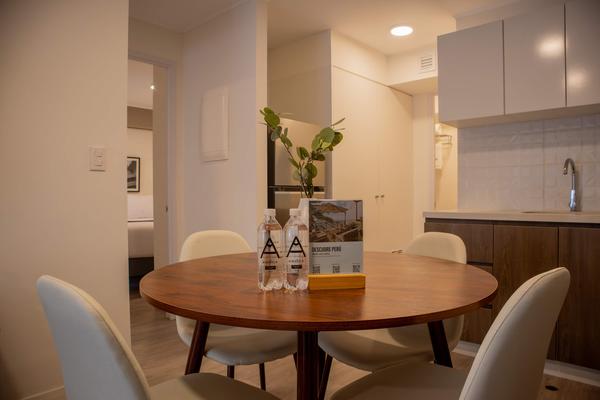 Majestic 2BR w/ Balcony in Miraflores