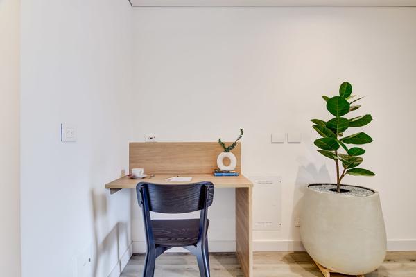 Elegant Loft w/ Balcony in Santa Bárbara