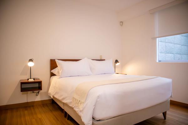 Striking 1BR near Malecon in Miraflores