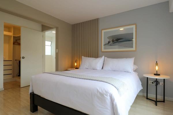 Fabulous 3BR with Balcony in Barranco