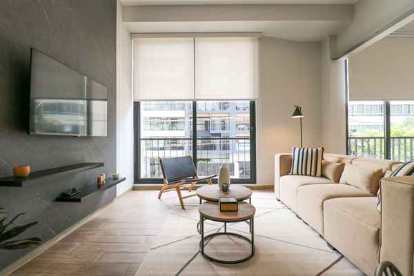 Bold and Spacious 2BR in Miraflores