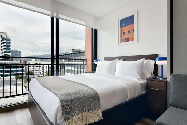 Premium Loft w/ Balcony near Parque 93