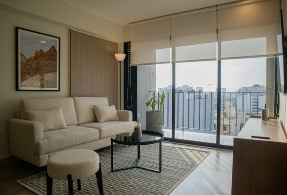 Impressive 2BR with balcony in Miraflores