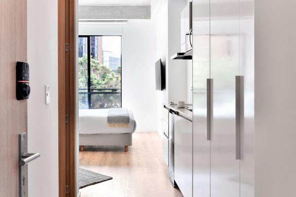 Radiant Loft w/ balcony in Chapinero