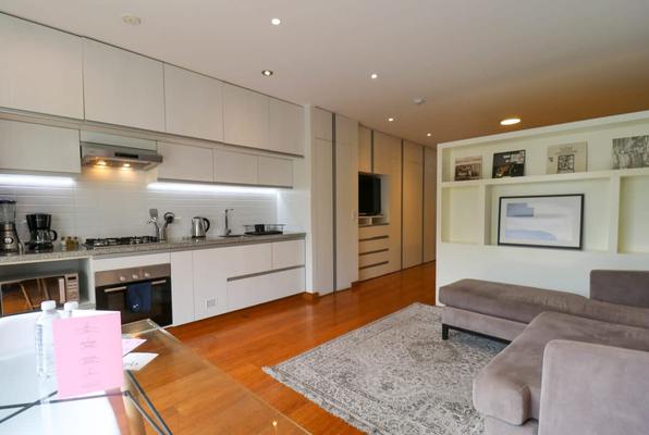 Elegant Loft Near Boardwalk in Barranco