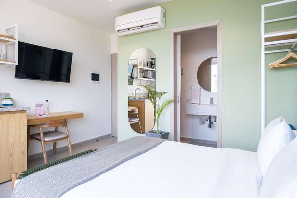 Idyllic Loft w/ Vibrant Terrace in Bocagrande