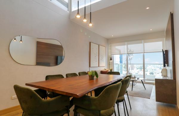 Elegant 3BR Duplex PH with Ocean View in Miraflores