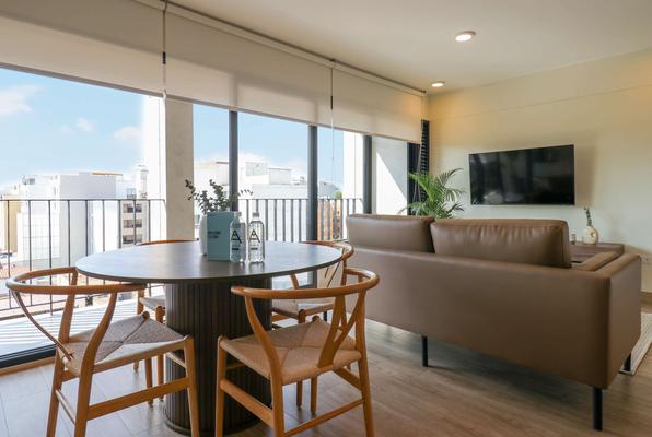Awesome 2BR with balcony in Miraflores