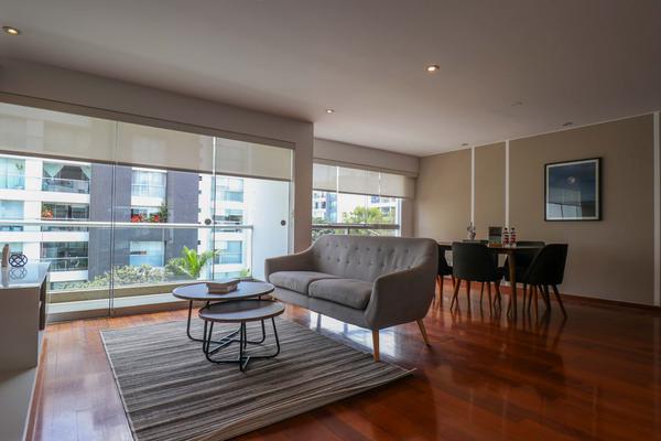 Deluxe 3BR Duplex w/ Balcony in Miraflores
