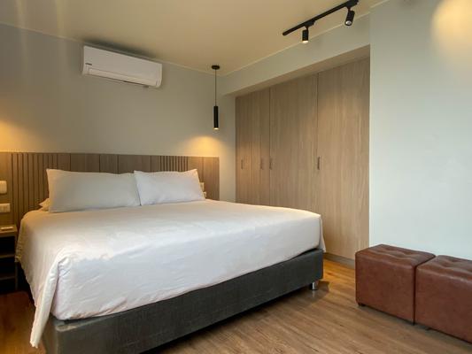 Deluxe 1BR near Kennedy Park in Miraflores