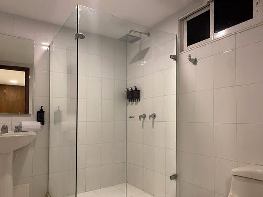 Majestic 2BR w/ AC in Bocagrande